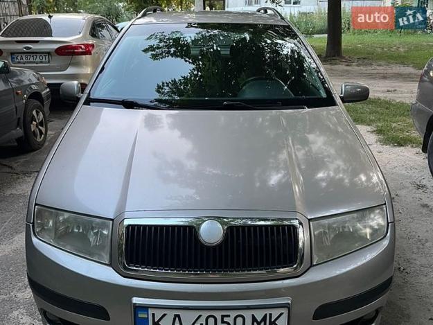 Skoda Fabia, 2015г. 1.6л. бензин Київ в кредит