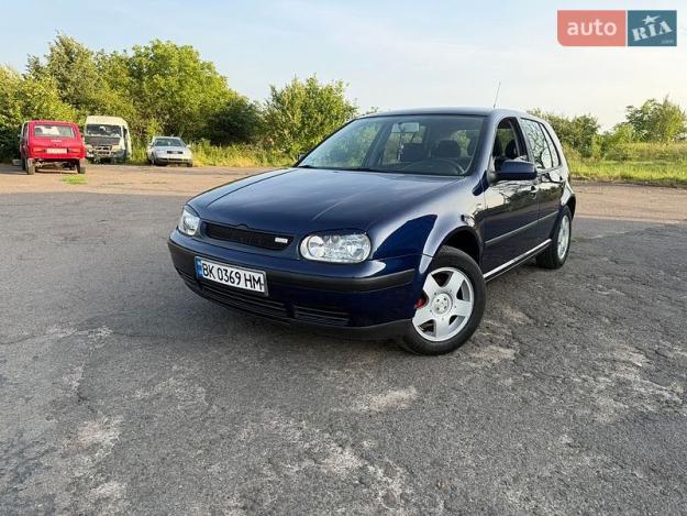 Volkswagen Golf, 2001г. 1.6л. бензин Рівне в кредит