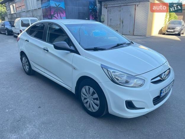 Hyundai Accent, 2013г. 1.4л. бензин Київ в кредит