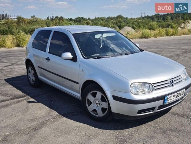 Volkswagen Golf, 2003г. 1.4л. бензин Львів в кредит