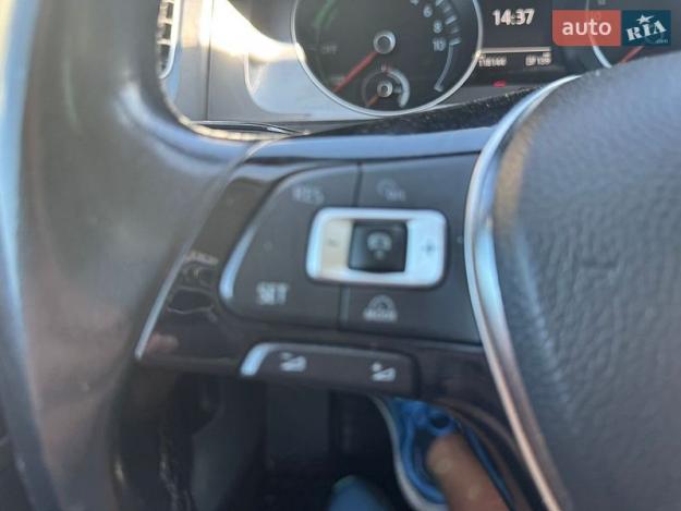 Volkswagen E-golf, 2015г. 0.0л. Електро Дніпро в кредит