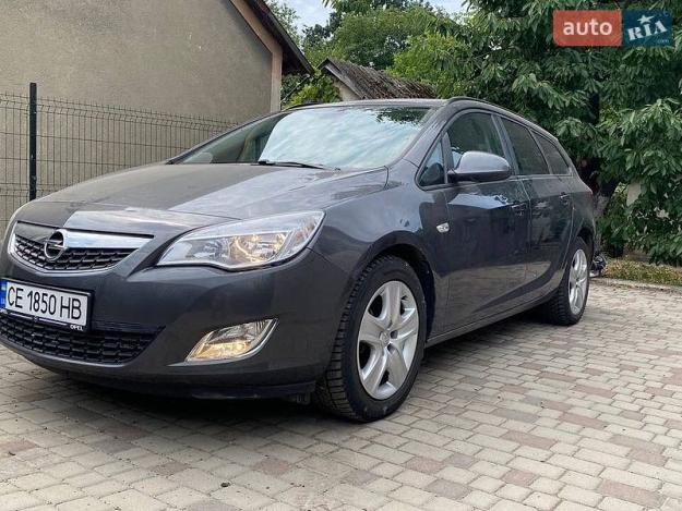 Opel Astra, 2011г. 1.7л. дизель Чернівці в кредит
