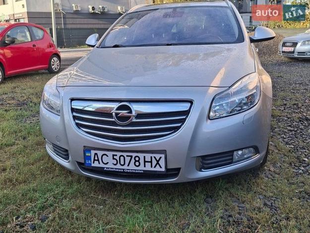 Opel Insignia, 2013г. 2.0л. дизель Луцьк в кредит