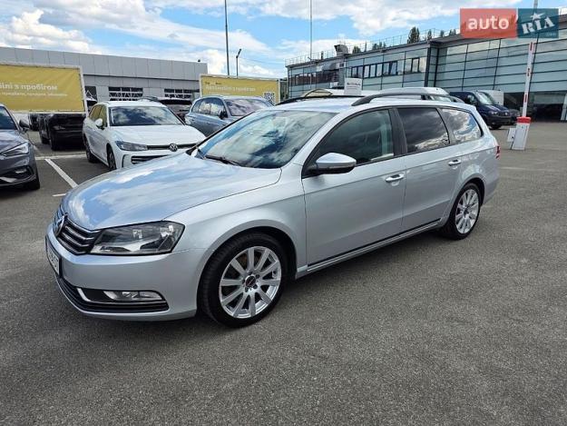 Volkswagen Passat, 2012г. 2.0л. дизель Київ в кредит