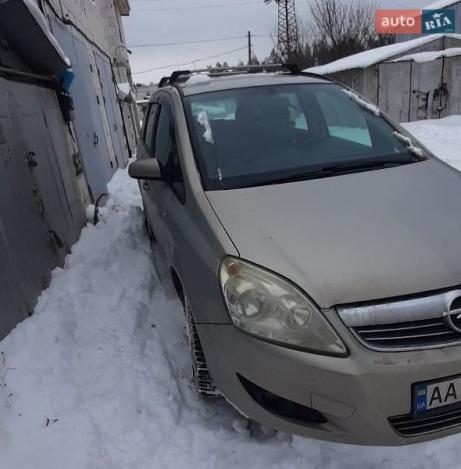 Opel Zafira, 2008г. 1.6л. бензин Київ в кредит