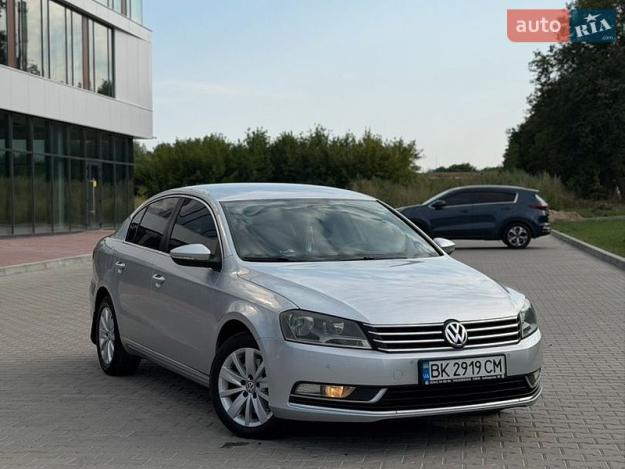 Volkswagen Passat, 2011г. 2.0л. дизель Рівне в кредит