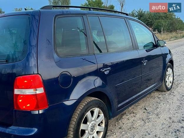 Volkswagen Touran, 2005г. 1.6л. бензин Луцьк в кредит