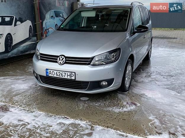 Volkswagen Touran, 2011г. 2.0л. дизель Ужгород в кредит