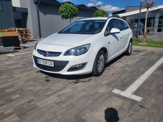 Opel Astra, 2015г. 1.6л. дизель Луцьк в кредит