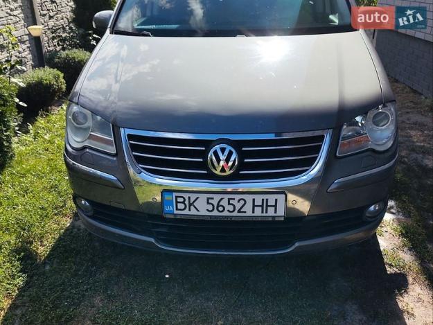 Volkswagen Touran, 2008г. 2.0л. дизель Рівне в кредит