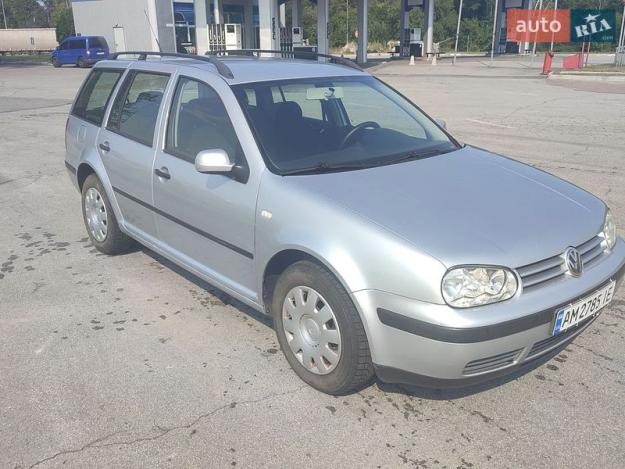 Volkswagen Golf, 2004г. 1.6л. бензин Житомир в кредит