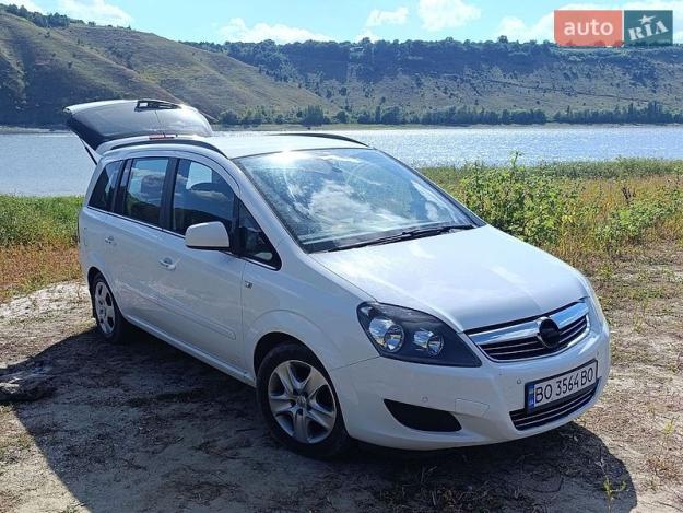 Opel Zafira, 2011г. 1.7л. дизель Тернопіль в кредит