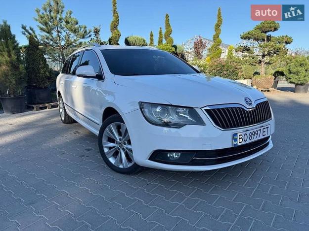 Skoda Superb, 2014г. 2.0л. дизель Тернопіль в кредит
