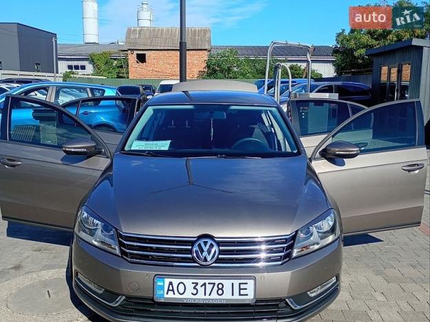 Volkswagen Passat, 2011г. 1.4л. бензин Ужгород в кредит