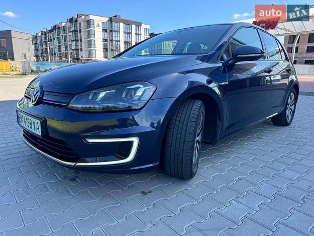 Volkswagen E-golf, 2015г. 0.0л. Електро Рівне в кредит