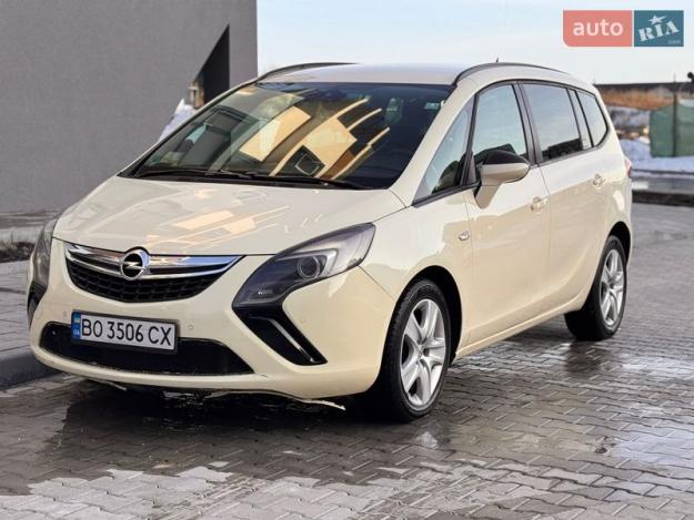 Opel Zafira, 2012г. 1.6л. бензин Тернопіль в кредит