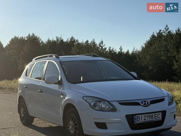 Hyundai I30, 2010г. 1.4л. бензин Полтава в кредит