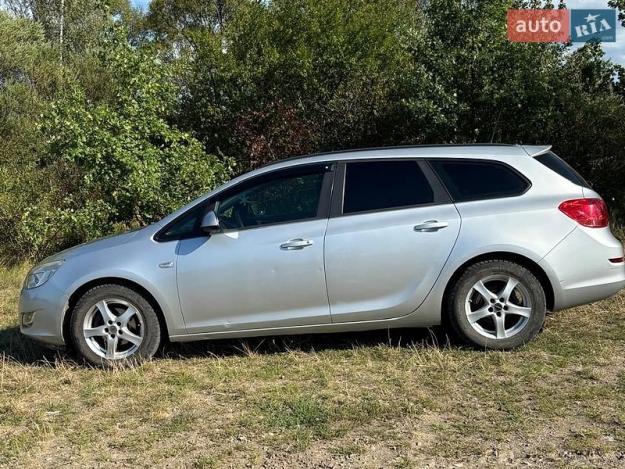 Opel Astra, 2011г. 1.2л. дизель Івано-Франківськ в кредит