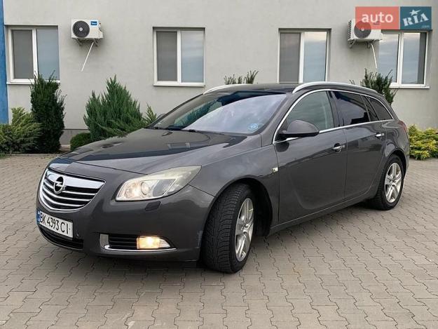 Opel Insignia, 2011г. 2.0л. дизель Рівне в кредит