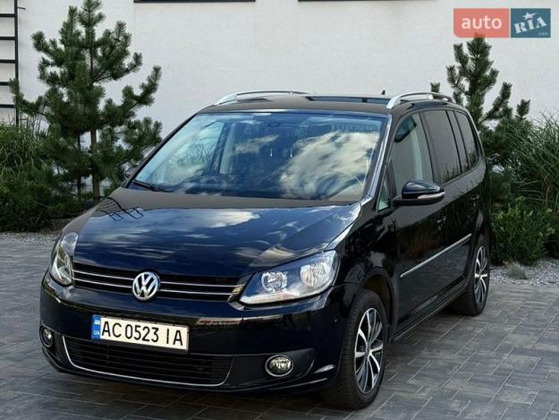 Volkswagen Touran, 2015г. 2.0л. дизель Луцьк в кредит