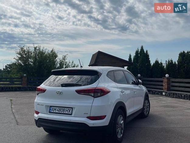 Hyundai Tucson, 2016г. 2.0л. гібрид Житомир в кредит