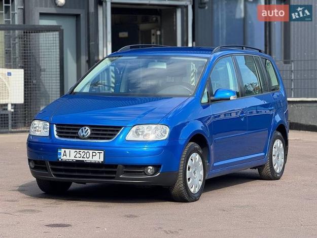 Volkswagen Touran, 2004г. 1.6л. бензин Київ в кредит