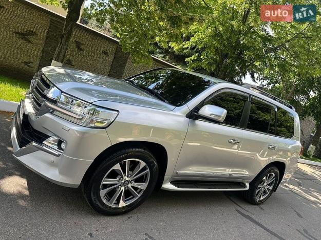 Toyota Land cruiser 200, 2016г. 4.5л. дизель Дніпро в кредит