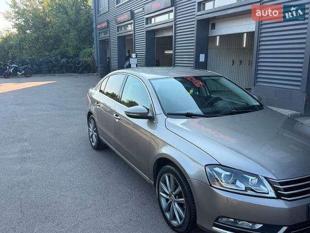 Volkswagen Passat, 2012г. 1.8л. бензин Київ в кредит