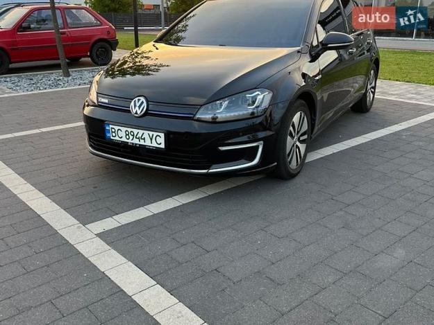 Volkswagen E-golf, 2014г. 0.0л. Електро Ужгород в кредит