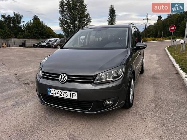 Volkswagen Touran, 2010г. 2.0л. дизель Київ в кредит