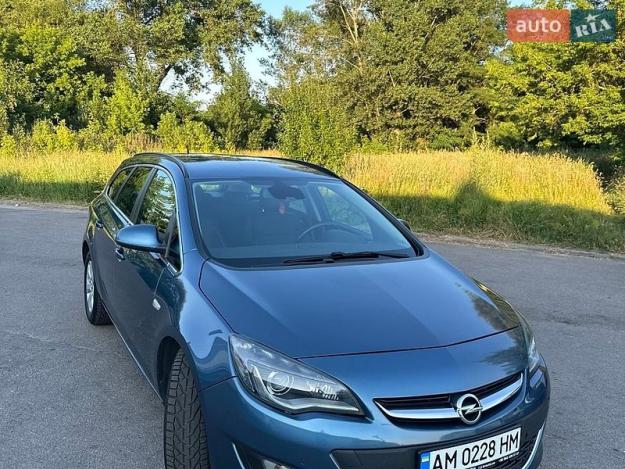 Opel Astra, 2014г. 1.4л. бензин Житомир в кредит