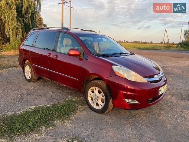 Toyota Sienna, 2006г. 3.3л. бензин Київ в кредит