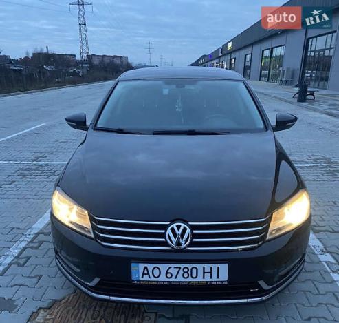 Volkswagen Passat, 2012г. 2.0л. дизель Ужгород в кредит