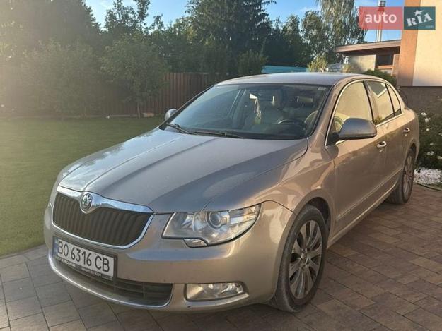 Skoda Superb, 2010г. 2.0л. дизель Тернопіль в кредит
