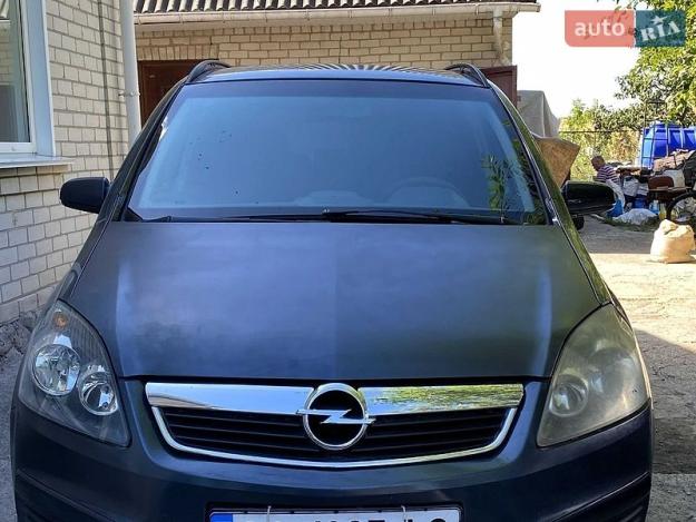 Opel Zafira, 2006г. 1.9л. дизель Черкаси в кредит