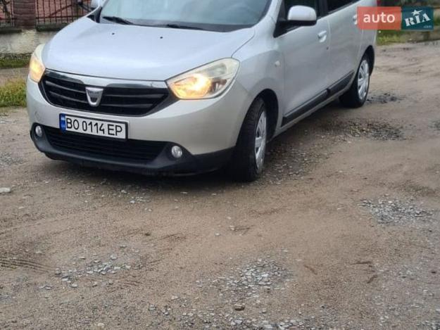 Dacia Lodgy, 2012г. 1.6л. бензин Тернопіль в кредит