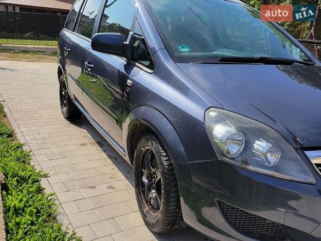 Opel Zafira, 2010г. 1.7л. дизель Івано-Франківськ в кредит