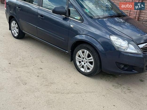 Opel Zafira, 2010г. 1.7л. дизель Львів в кредит