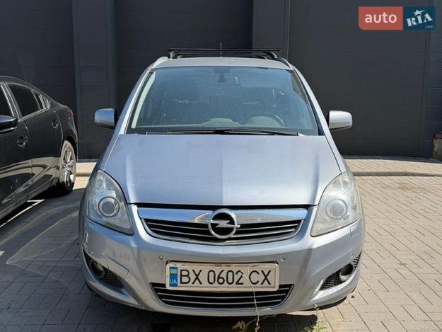 Opel Zafira, 2010г. 2.2л. бензин Хмельницький в кредит