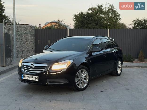 Opel Insignia, 2013г. 2.0л. дизель Львів в кредит