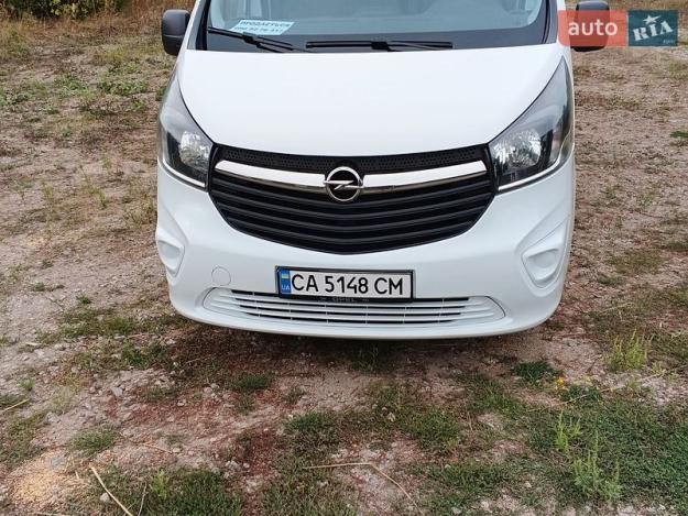 Opel Vivaro, 2015г. 1.6л. дизель Черкаси в кредит