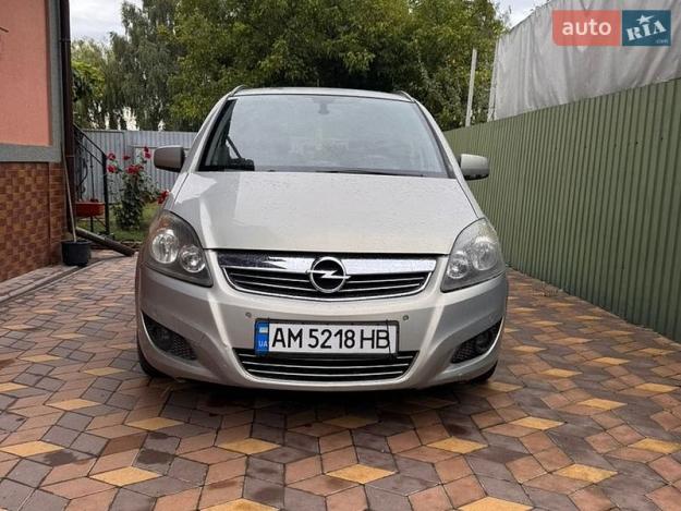 Opel Zafira, 2010г. 1.7л. дизель Житомир в кредит
