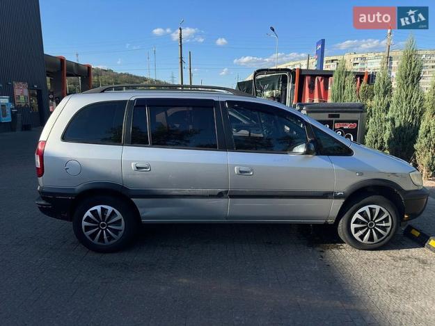 Opel Zafira, 2003г. 1.8л. бензин Полтава в кредит