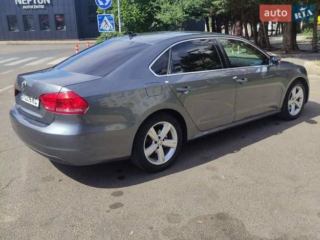 Volkswagen Passat, 2013г. 1.8л. бензин Одеса в кредит
