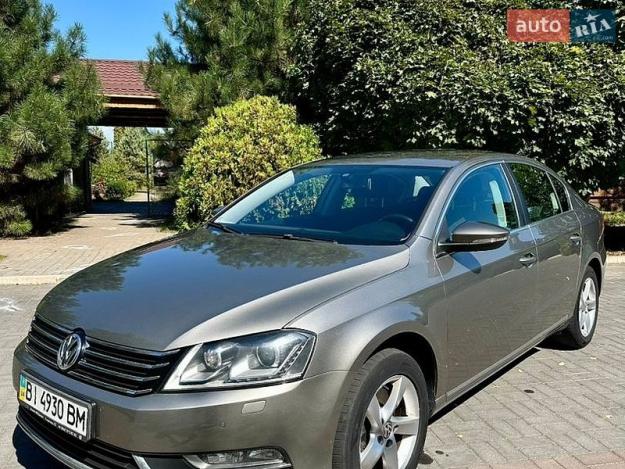 Volkswagen Passat, 2012г. 2.0л. бензин Полтава в кредит