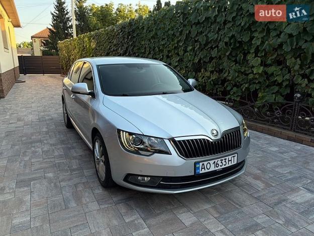 Skoda Superb, 2014г. 2.0л. дизель Ужгород в кредит