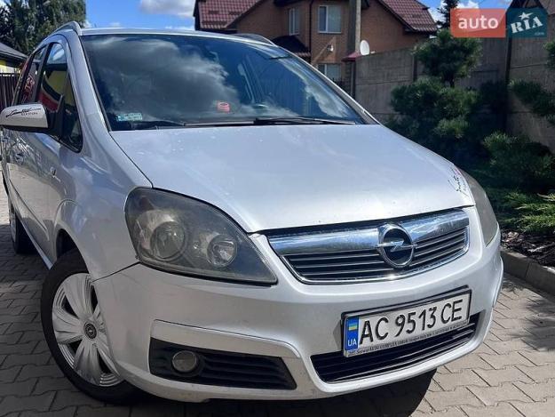 Opel Zafira, 2005г. 1.9л. дизель Житомир в кредит