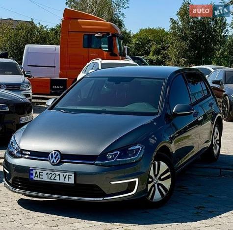 Volkswagen E-golf, 2018г. 0.0л. Електро Дніпро в кредит