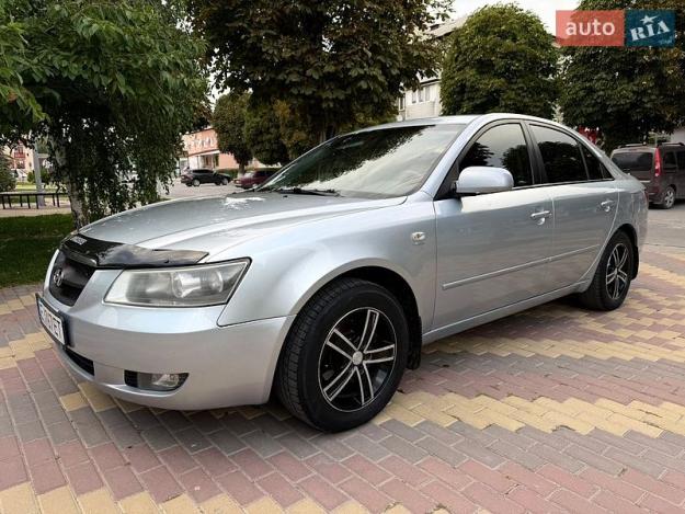 Hyundai Sonata, 2007г. 2.0л. бензин Чернівці в кредит