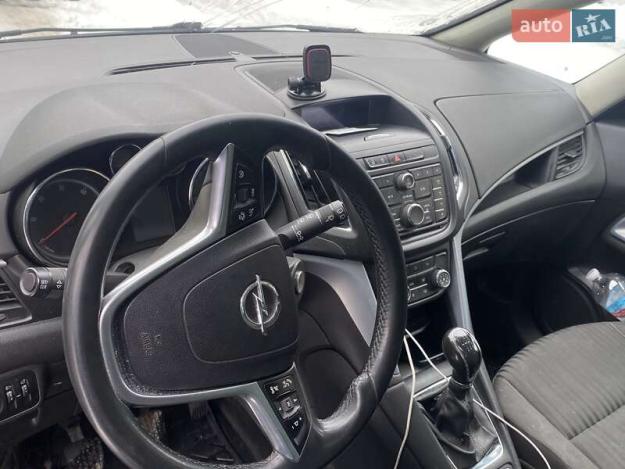 Opel Zafira tourer, 2013г. 2.0л. дизель Львів в кредит